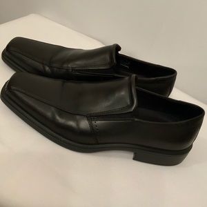 Ecco Slip-on Dress Shoes
